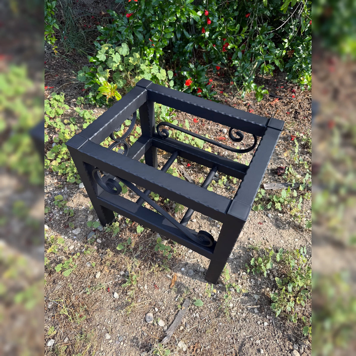 Hammered Metal Box Planter Stand