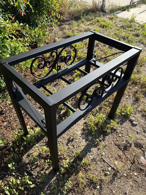 Large Metal Plant Stand Indoor Outdoor – Modern Steel Planter Box Stand (Black, Gold, Bronze)