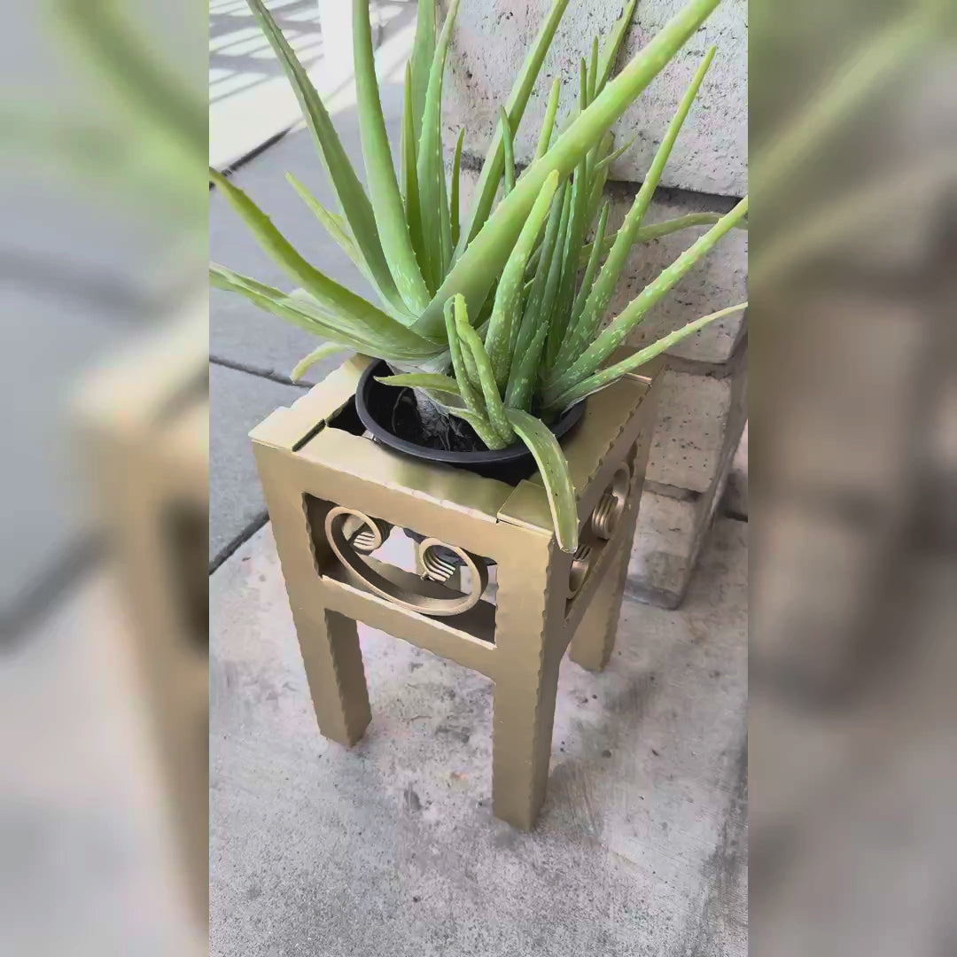 Small Metal Box Planter Stand