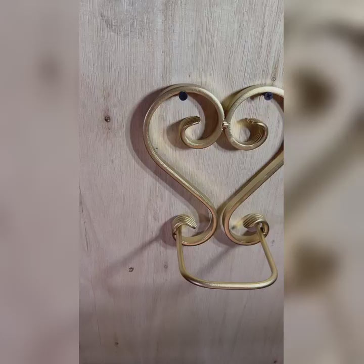 Heart Shaped Terracotta Wall Stand