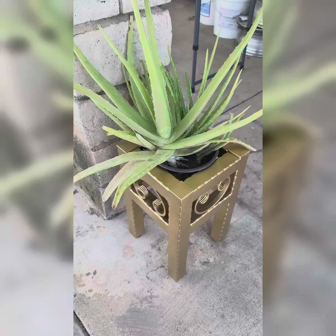 Small Metal Box Planter Stand
